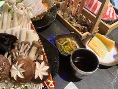 -湊湊火锅·茶憩(杭州湖滨银泰in77店)