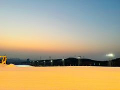 -采薇庄园四季滑雪场