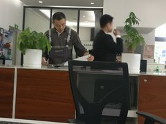 -上海宝信宝马4S店