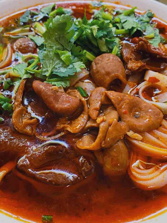 也是在大众上看到说这家心肺粉很好吃,慕名而来,但个人比较喜欢吃