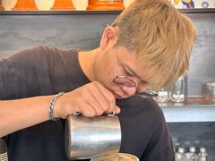-Roast8ry Coffee Lab