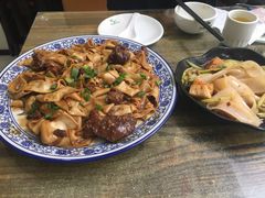 -壹阁胡羊焖饼(特色小吃街店)