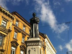 -耶拉契奇总督广场