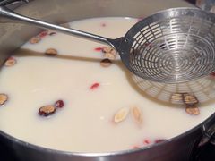 -尚尚仙·酸汤猪手·猪肚鸡火锅(华联万柳购物中心店)