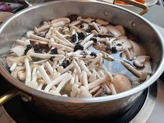 -斯普汇生蚝牛排馆(中骏世界城店)