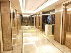 -上海宝华万豪酒店