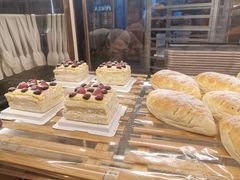 -奈雪的茶(亨特国际广场店)