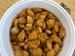 -犇逸·乐山跷脚牛肉·四川现炒(览海店)