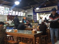 大堂-陇上全荟兰州传统牛肉面(延吉路店)