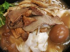 -鑫花溪牛肉米粉(凤凰街创始总店)