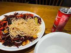 -爱碗亭·鲜炒湖南菜(壹城中心店)