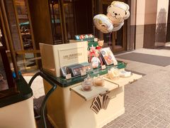 -上海半岛酒店·半岛精品店