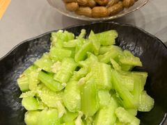 -龙虾奇迹泥炉烤肉(大华三路店)