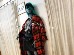 -Retrock Designer Vintage Store