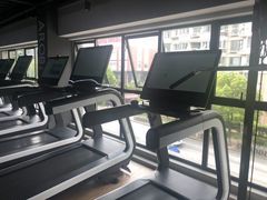 -Liking Fit24小时智能健身(金汇路韩国街店)