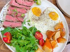 -Brut Eatery Wine Bar & Restaurant (建国东路店)