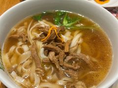 -呷佬·长沙手工米粉(金沙江路店)