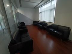 -河北盛世之星奔驰4S店(赵佗公园店)