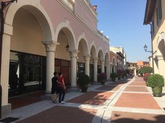 -佛罗伦萨小镇广佛名品奥特莱斯(疏港路店)