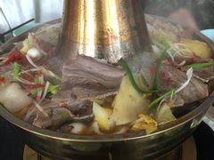 -撒拉人家.酸菜牦牛肉火锅