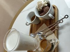 浓缩阿芙佳朵-LAVAZZA拉瓦萨咖啡(仁恒梦中心店)