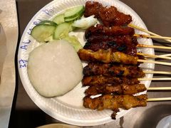 -东海岸人工湖美食村