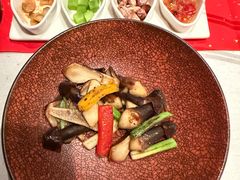 -鲤院·新中式美学·庭院餐厅(夫子庙店)