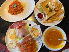 -WOLFGANG PUCK KITCHEN & BAR(迪士尼小镇店)