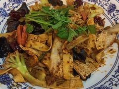 -蜀天上精专麻辣香锅(文定路店)