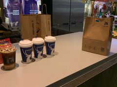 -luckincoffee瑞幸咖啡(香港名店街店)