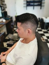 -MARTIN'S BARBER SHOP男士理发馆