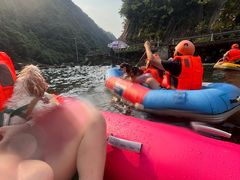 -安吉龙王山峡谷漂流