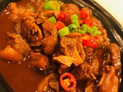 原汁酱烧猪手-茶叁酒肆·楚味江湖(菱角湖店)
