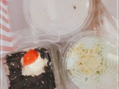 -红宝石·鲜奶小方·海派西点房(南翔店)