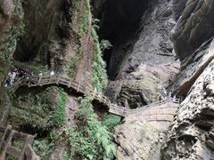-龙水峡地缝景区