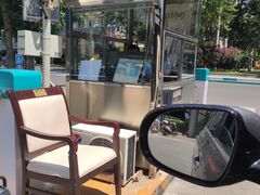 -寰岛博雅大酒店·停车场