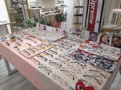 -肆兮眼镜·蔡司·徕卡战略合作店(大坪店)