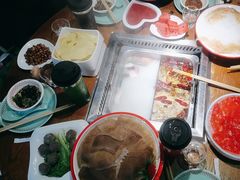 -洪焱重庆老火锅(万福花园店)