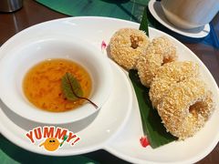 炸虾饼配泰国梅子酱-帕蓝·暹罗料理(大学路店)