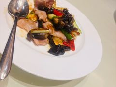 翠玉瓜鸡纵菌炒爽肉-利苑酒家(华熙国际店)