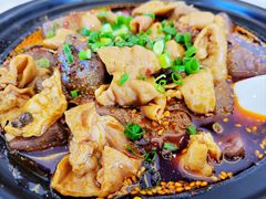 招牌肥肠血旺-洪平血旺椒麻鸡雅鱼饭店(熊猫大道店)