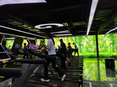 -宝德龙游泳健身