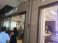 -华夏典当行(龙德广场店)