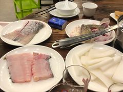 -正能量脆肉鲩火锅