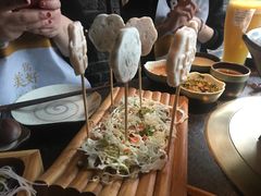 -湊湊火锅·茶憩(新中关购物中心店)
