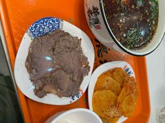 -德元兰州纯汤牛肉面(深圳首店)