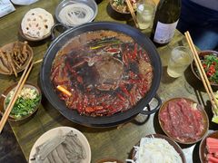 -黄潇洒老火锅(九眼桥宏济巷店)