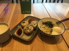 -陈家生煎(世茂双子塔店)