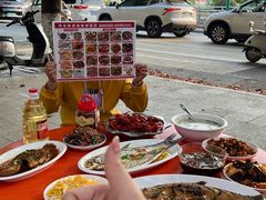 -丹水桥地锅鱼·翘嘴鲌·地方特色全鱼宴(丹江口大坝店)