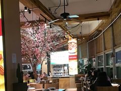 -蜜桃餐厅·伴山(湖滨商业街店)